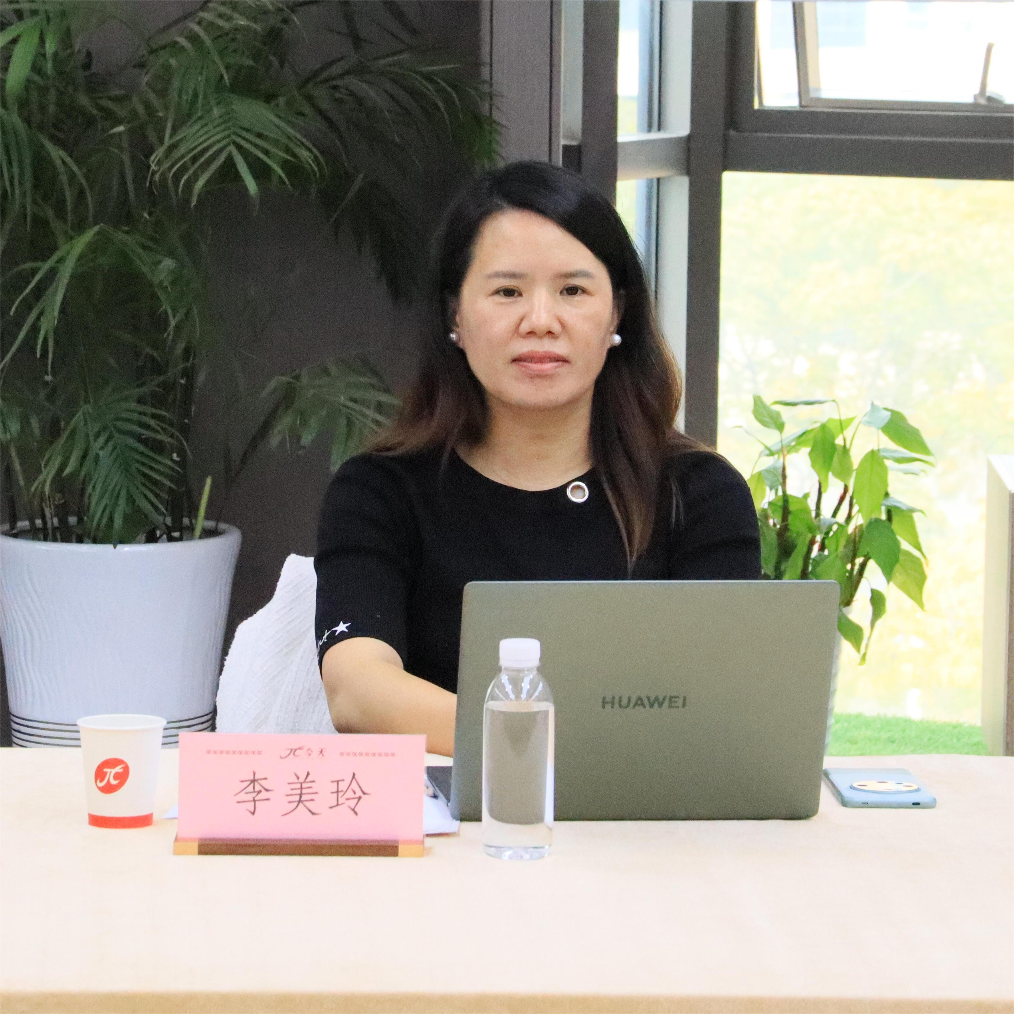 李美玲.JPG 李美玲.JPG